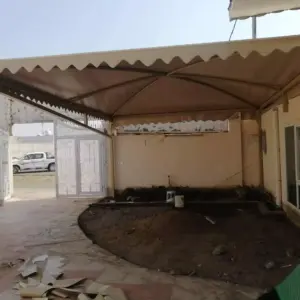 مظلات مظلات